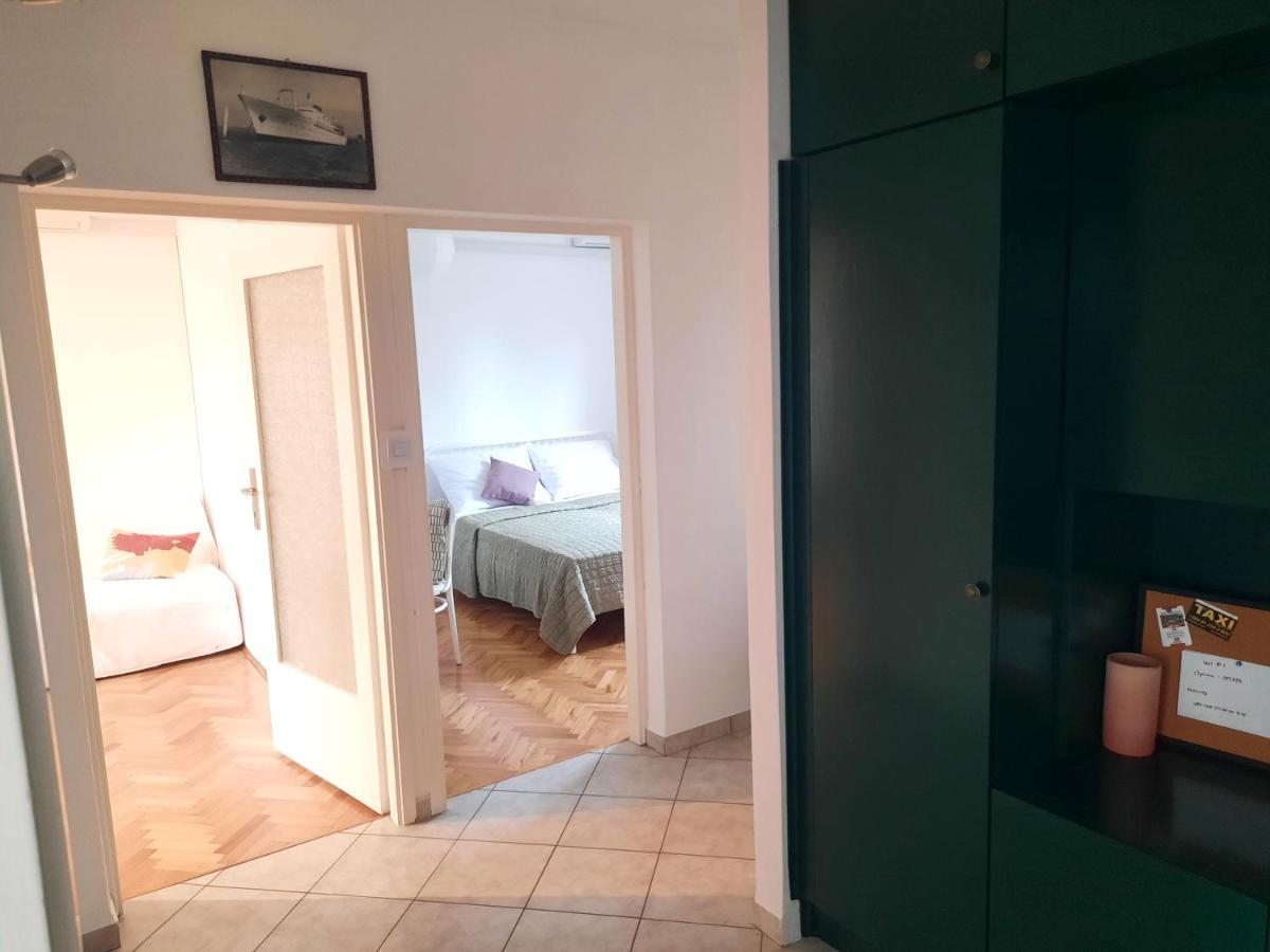 Apartment Nino In Pula Extérieur photo