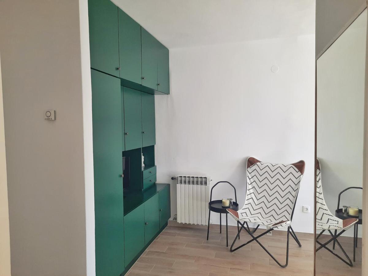 Apartment Nino In Pula Extérieur photo